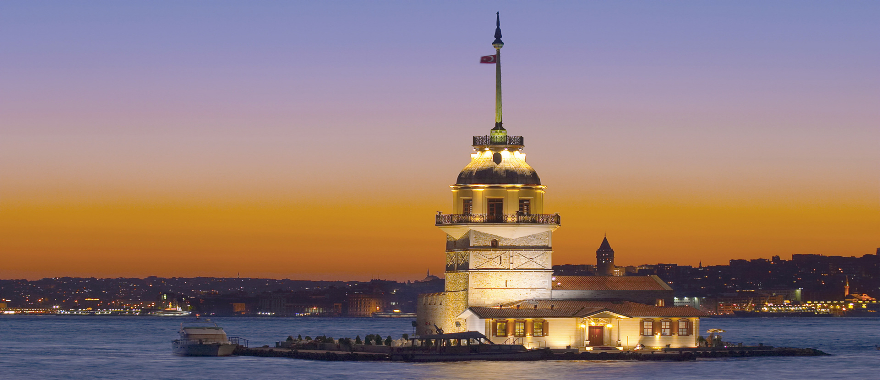 Üsküdar'ın sembolü haline gelen kule, Üsküdar'da Bizans devrinden kalan tek eserdir. M.Ö. 24 yıllarına kadar uzanan tarihi bir geçmişe sahip olan kule, Karadeniz’in Marmara ile birleştiği yerde küçük bir ada üzerinde kurulmuştur.